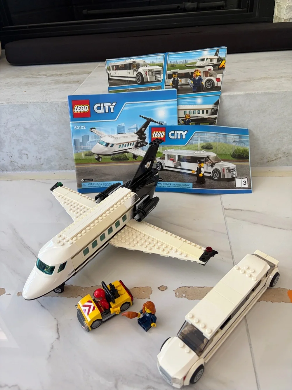 Lego City White & Black Private Jet with Limo